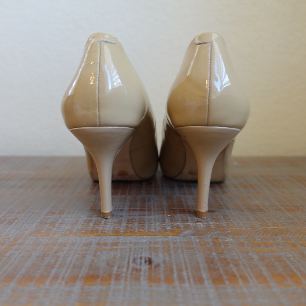 Vince Camuto Kira Nude Patent Leather Open Toe Heel Size 6.5 - Picture 7 of 10